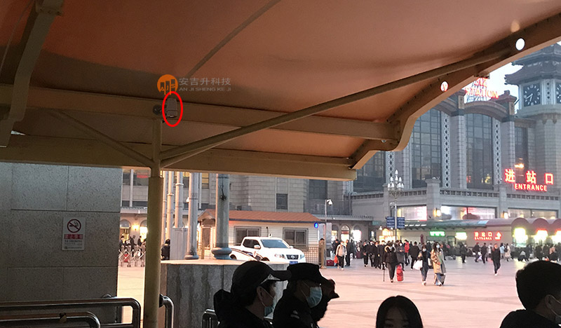 北京火車站采用我司客流統(tǒng)計(jì)系統(tǒng)管理進(jìn)站客流量(圖2) 北京站2.jpg