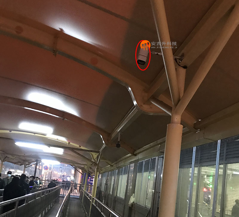 北京火車站采用我司客流統(tǒng)計(jì)系統(tǒng)管理進(jìn)站客流量(圖3) 北京站3.jpg