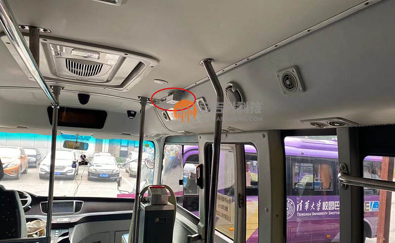 清華校車(chē)1.jpg